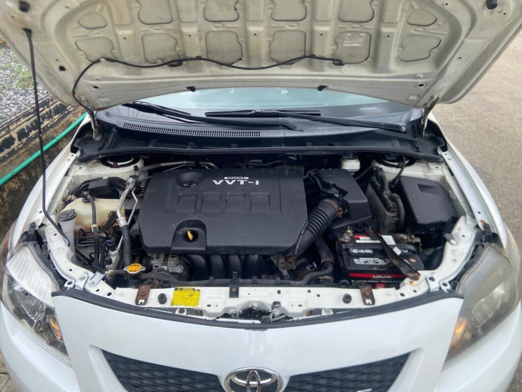 TOYOTA COROLLA 2010 MODEL
