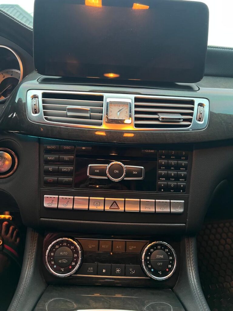 MERCEDES BENZ CLS 550