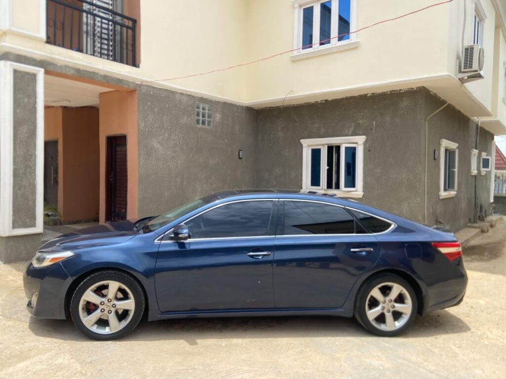 TOYOTA AVALON 2014