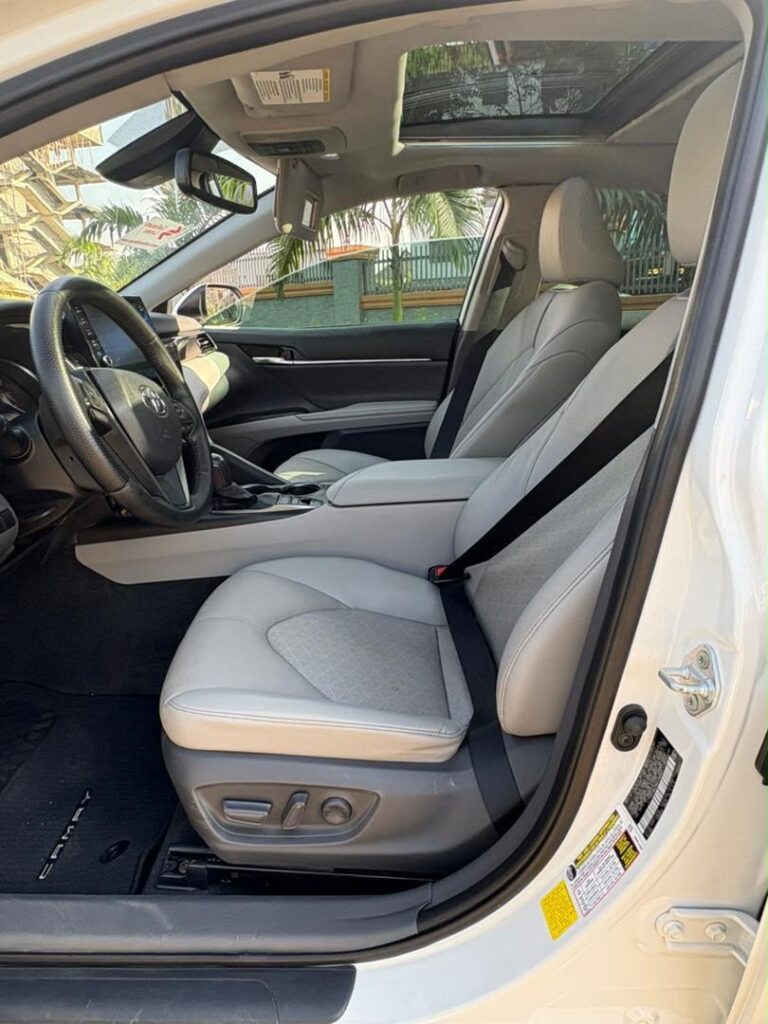 DIRECT BELGIUM TOYOTA CAMRY 2021 XSE